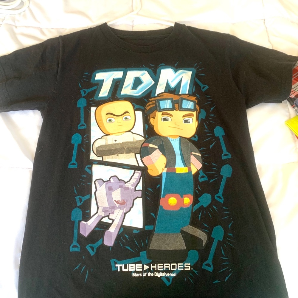 YouTuber diamond mine cart shirt slightly used